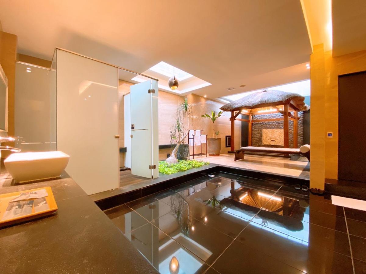 Orient Luxury Villa Motel Huwei Eksteriør billede