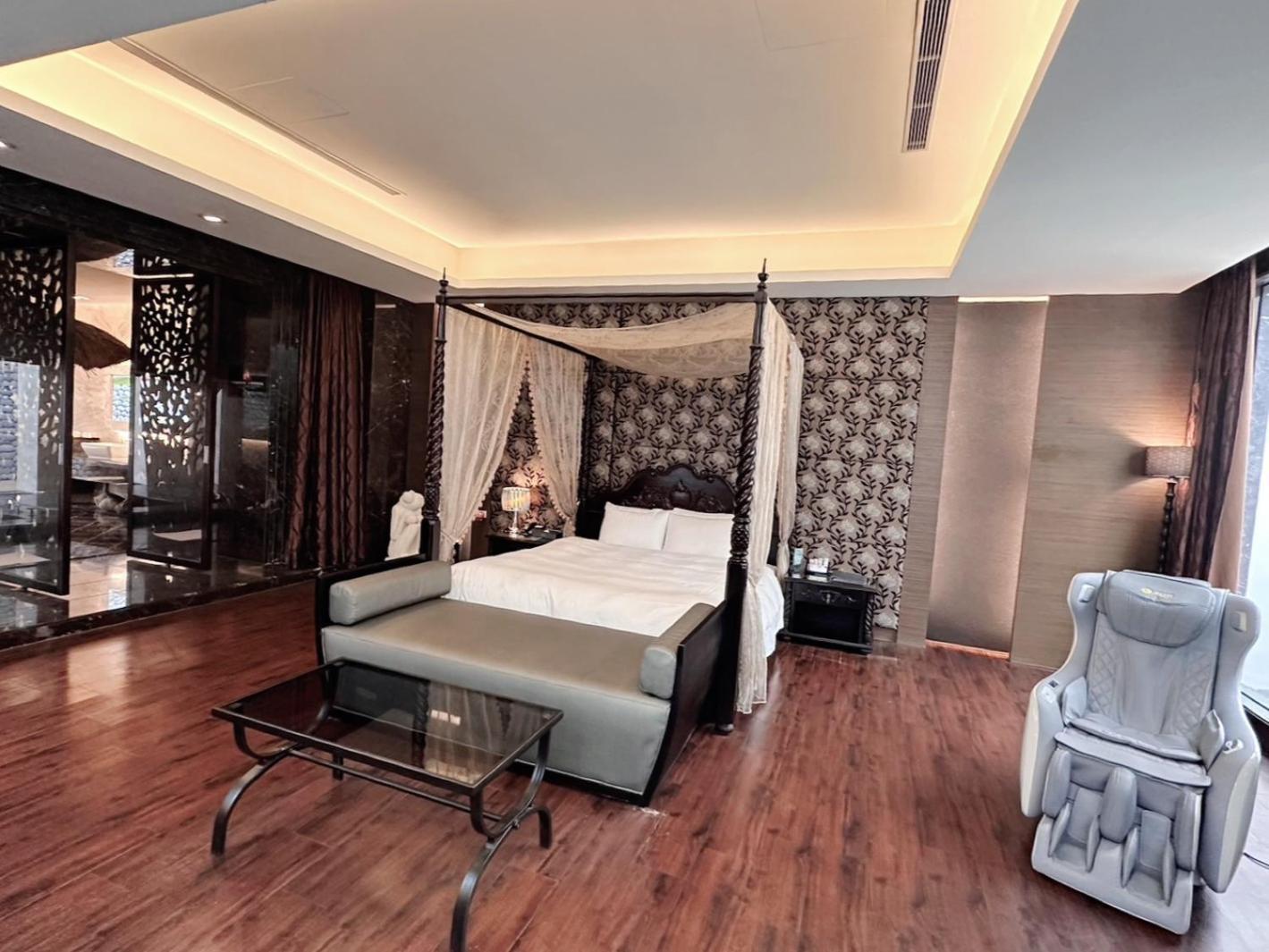 Orient Luxury Villa Motel Huwei Eksteriør billede