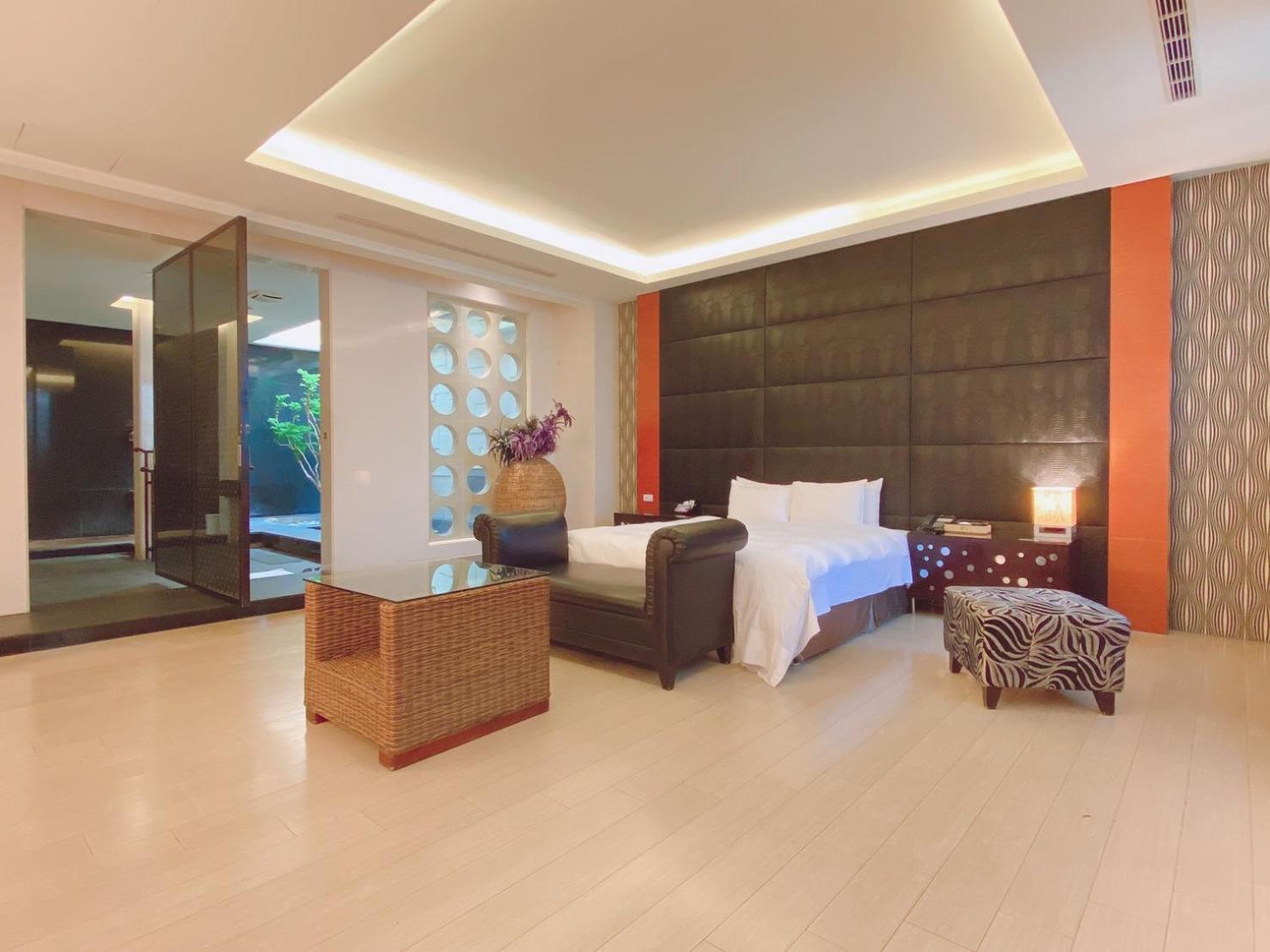 Orient Luxury Villa Motel Huwei Eksteriør billede